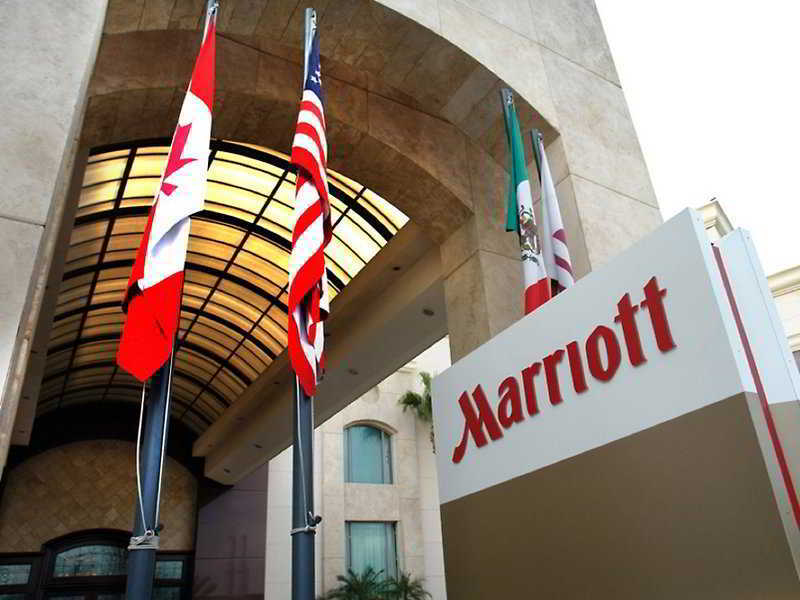 Marriott Torreon Hotel Exterior foto